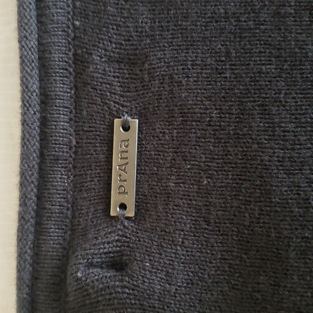 Prana 100% Organic Cotton Charcoal Knit Top,zise Xl. - Picture 10 of 10